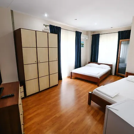 ゲストハウス La Turcu エフォリエ・ノルド