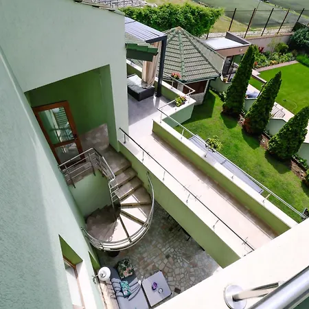 ゲストハウス La Turcu エフォリエ・ノルド